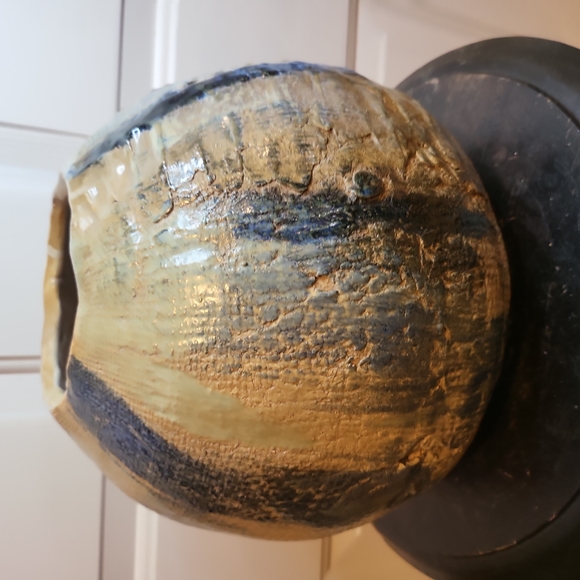 Vintage MCM Hand Thrown Ceramic Bowl 8 1/2"×9 1/2" - Picture 2 of 8